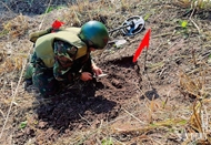 Clearing UXO to unlock border development